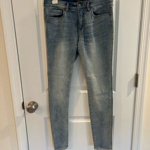 L.L. Bean Signature Skinny Jeans Size 4
